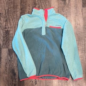 Columbia sweatshirt